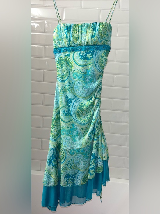City Triangles Dresses & Skirts - Paisley Y2K asymmetrical layered dress